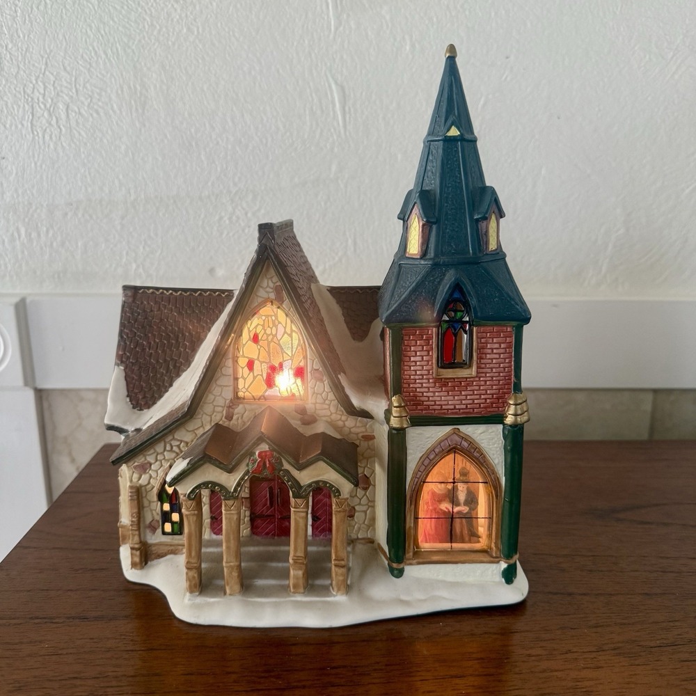 Rite-Aid Porcelain Lighted Winter Village‎ Christmas Church Stained Glass Scene
